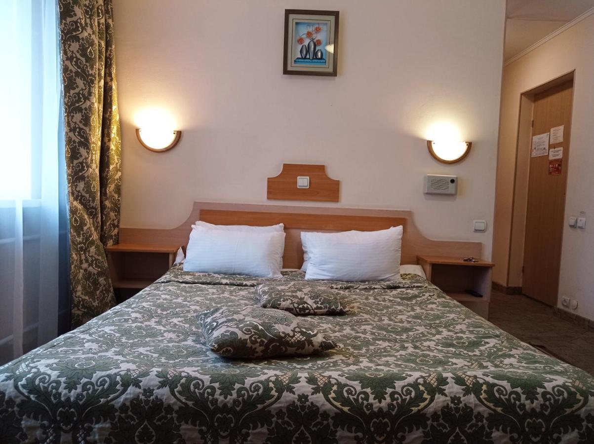 Hotel Гостиница Илек 3*